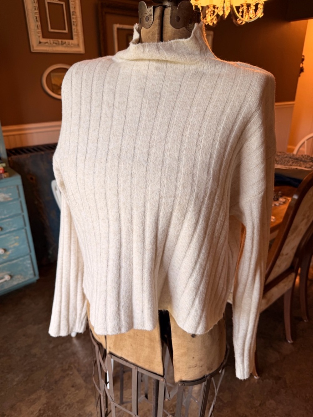 Universal Thread Cream Ribbed Cropped Sweater - Picture 1 of 6